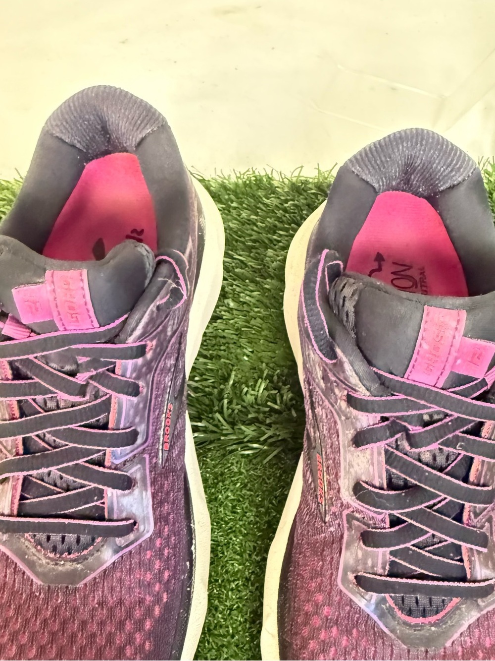 Brooks Ghost 12 Women's Size 6.5 B (Medium) Running Shoes Hollyhock Pink - Picture 4 of 7
